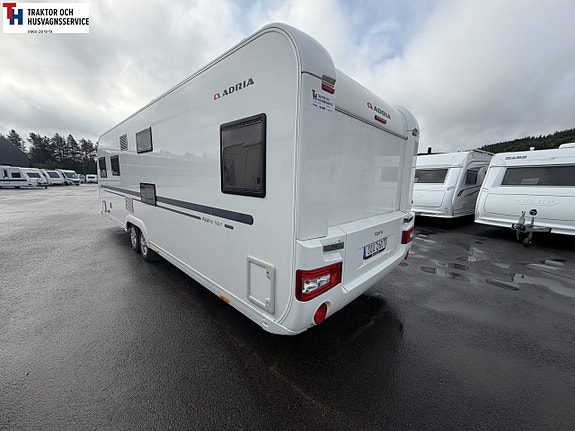 Adria ALPINA 753 UT Barnkammarvagn -19 5 of 21