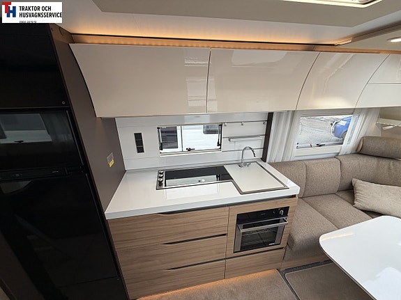 Adria ALPINA 753 UT Barnkammarvagn -19 10 of 21