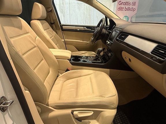 Volkswagen Touareg 11 of 15