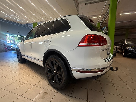 Volkswagen Touareg 6 of 15