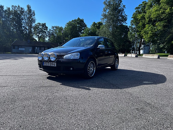 Volkswagen Golf V 7 of 13