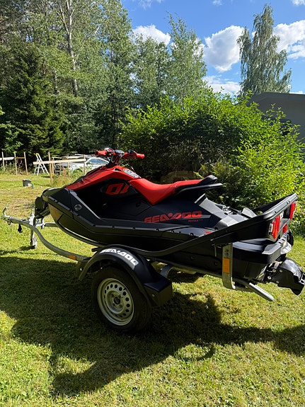 Seadoo Spark Trixx 2up 3 of 6