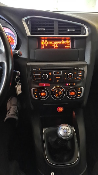 Citroen C4 9 of 14