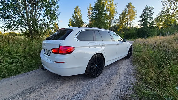 BMW 520d 3 of 9