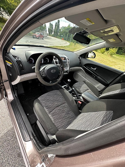 Kia Ceed 6 of 7