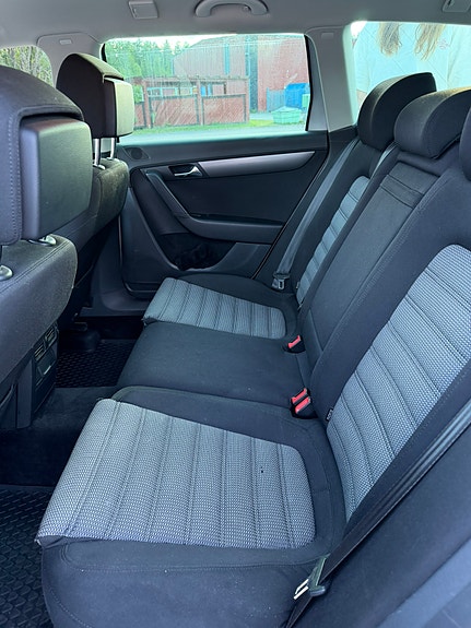 Volkswagen Passat 6 of 8