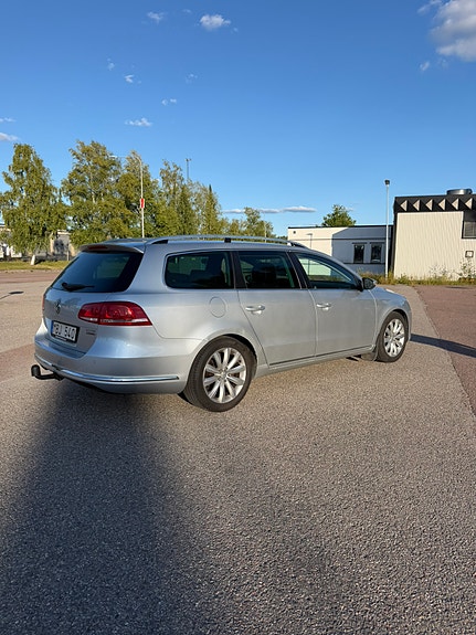 Volkswagen Passat 3 of 8