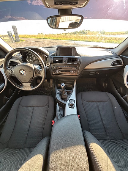 BMW 118d 5 of 6