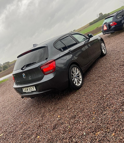 BMW 118d 4 of 6