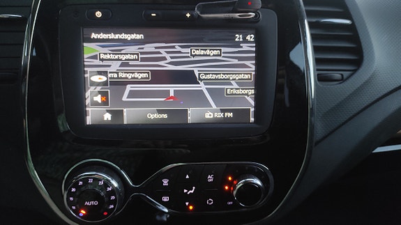 Renault Captur 12 of 17