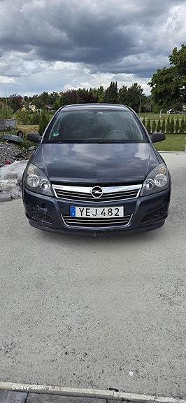 Opel Astra 6 of 8