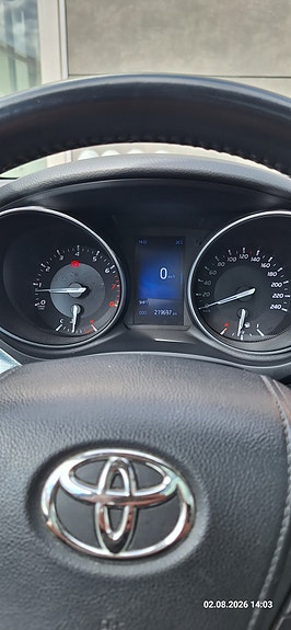 Toyota Avensis 10 of 14