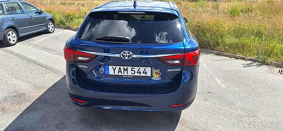 Toyota Avensis 3 of 14