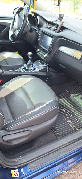 Toyota Avensis 12 of 14