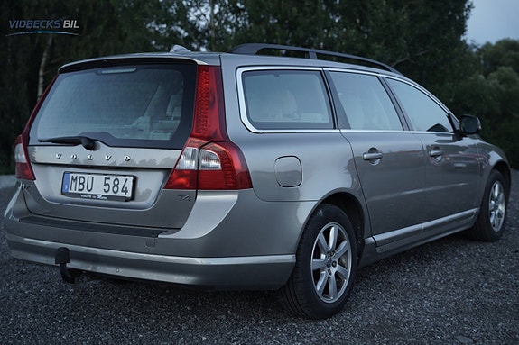 Volvo V70 4 of 13