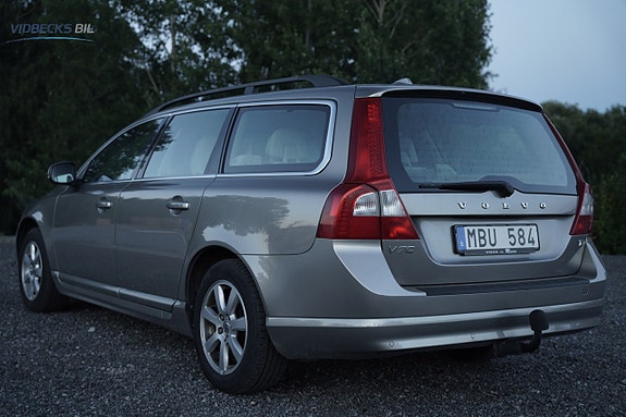 Volvo V70 5 of 13