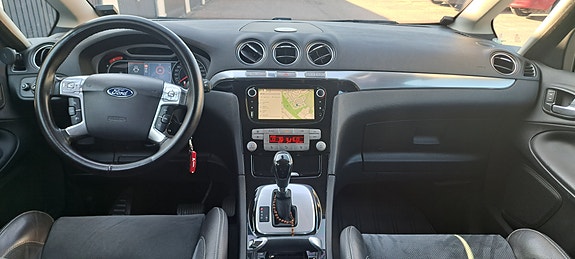 Ford S-MAX 9 of 15