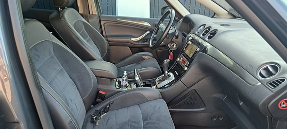 Ford S-MAX 14 of 15