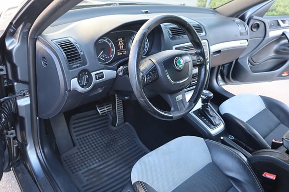 Skoda Octavia 14 of 26