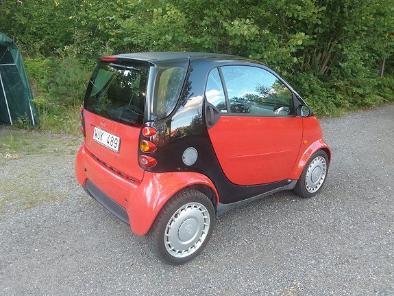 Smart Fortwo 2 of 6