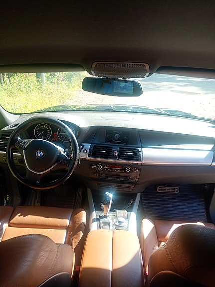 BMW X5 10 of 10