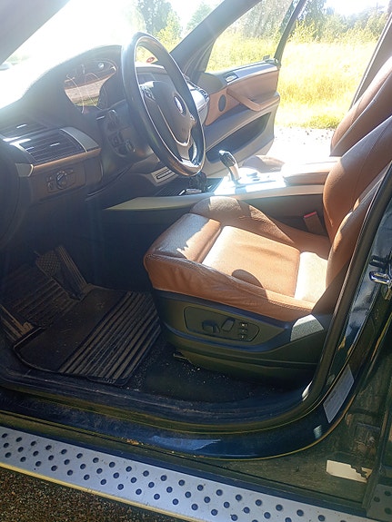 BMW X5 9 of 10