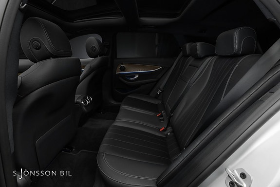 Mercedes-Benz E400 d 11 of 17