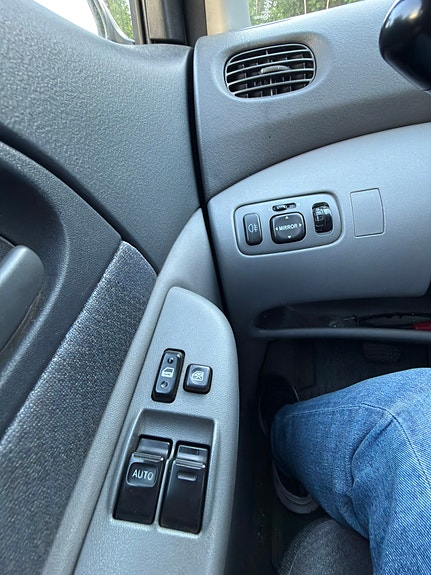 Toyota Yaris Verso 6 of 8