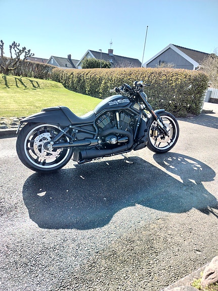 Harley-Davidson VRSCDX Night Rod Special 6 of 6