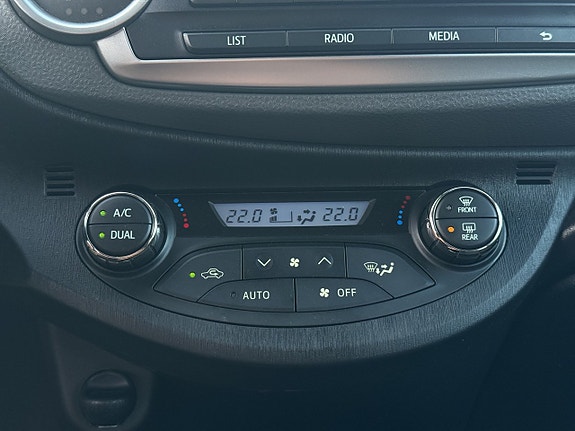 Toyota Yaris 29 of 30