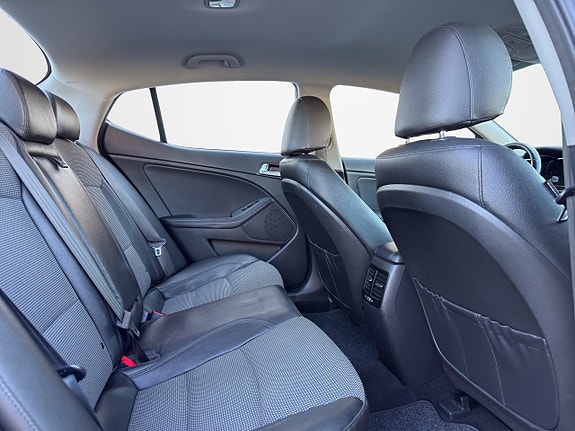 Kia Optima 17 of 30