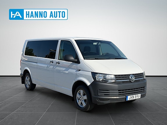 Volkswagen Caravelle 7 of 30