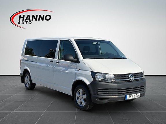Volkswagen Caravelle 7 of 30