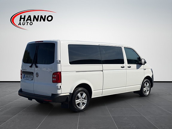 Volkswagen Caravelle 5 of 30