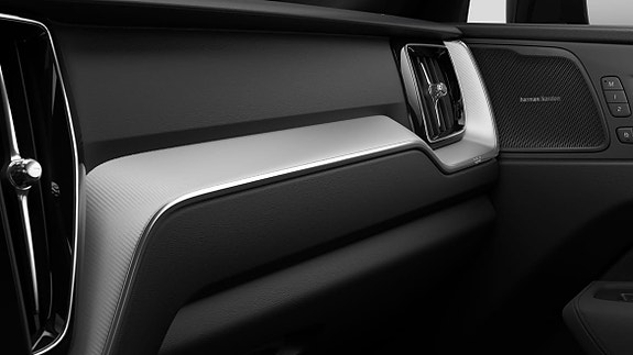 Volvo XC60 17 of 21