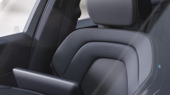 Volvo XC60 16 of 21