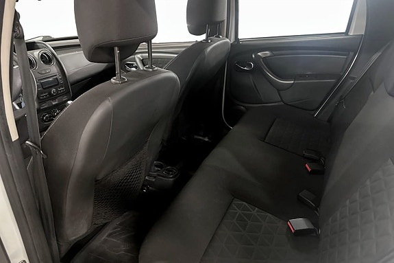 Dacia Duster 8 of 9