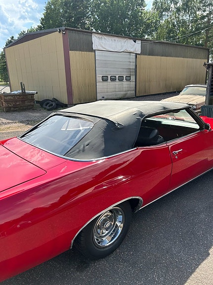 Chevrolet Impala 17 of 17