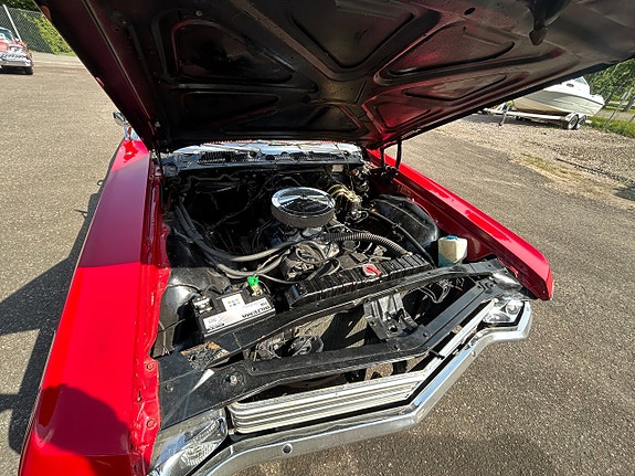 Chevrolet Impala 10 of 17