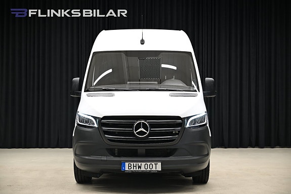 Mercedes-Benz Sprinter 211 10 of 26