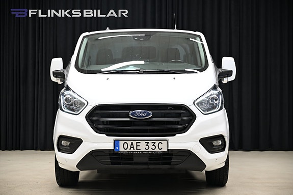 Ford Transit Custom 17 of 30