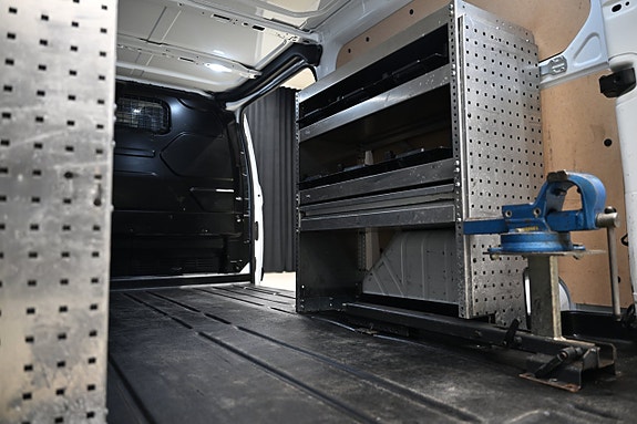 Ford Transit Custom 10 of 30