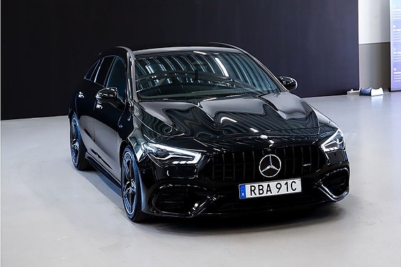 Mercedes-Benz CLA45 5 of 13