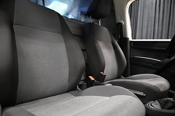 Volkswagen Caddy 25 of 28
