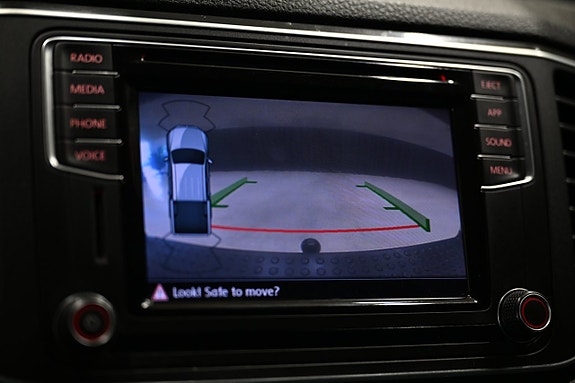 Volkswagen Amarok 20 of 28