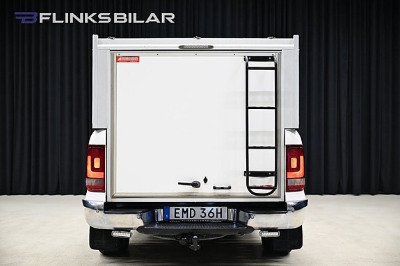 Volkswagen Amarok 12 of 28