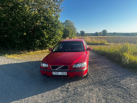 Volvo S60 4 of 8