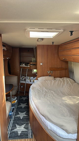 Adria Alpina 663 uk, barnkammare 4 of 6