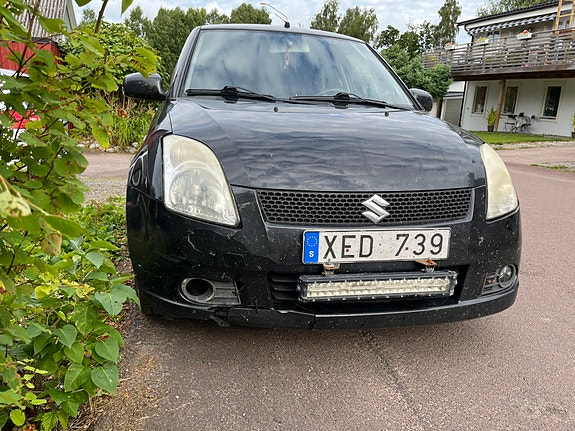 Suzuki Swift 4 of 5