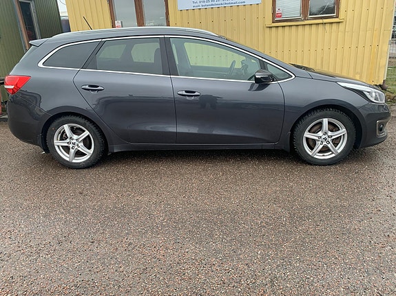 Kia Ceed 3 of 8